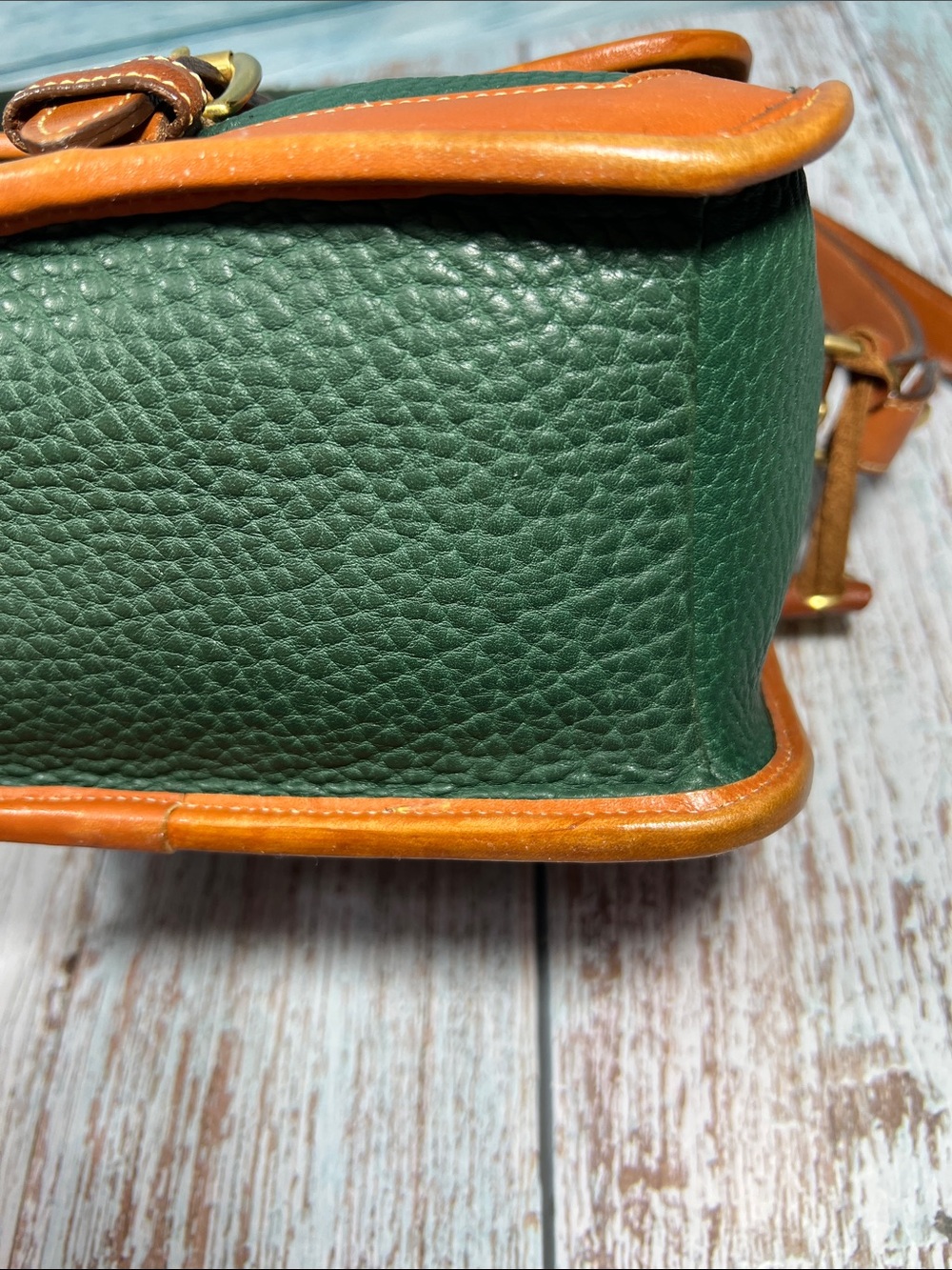 🦆 DOONEY & BOURKE AWL R94 SMALL SURREY TAN & FIR GREEN PEBBLED LEATHER CROSSBODY - Picture 8 of 14